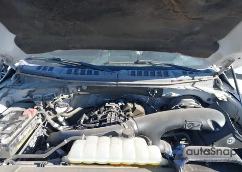 2015 Ford F-150 Lariat z USA, uszkodzony, nr VIN 1FTEW1CG1FFA33744